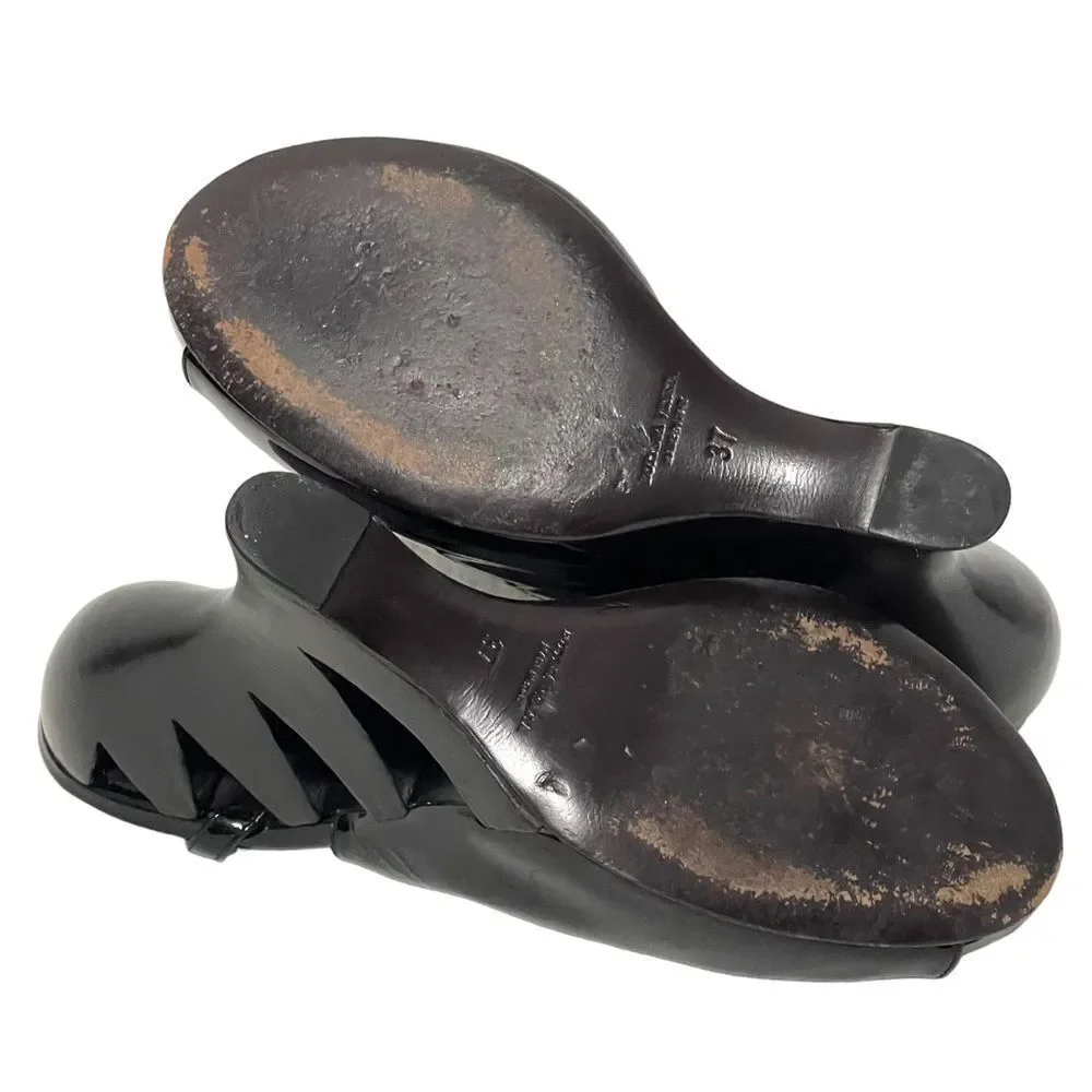 BOTTEGA VENETA Patent Leather Floral Cutout Wedge Heel Sandals 36.5